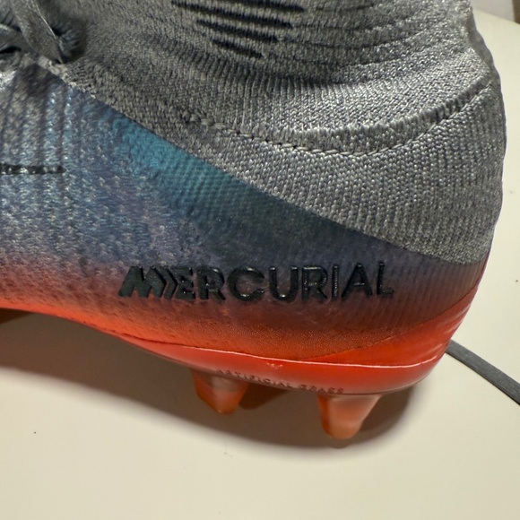 CR7 x Mercurial SuperFly 5 FG 'Metallic Hematite' (2018) - Picture 4 of 8